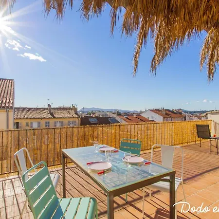 Apartment Likeable And Large Studio With Ac - Dodo Et Tartine *